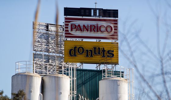 Panrico tornarà a fabricar Donuts a Santa Perpètua a partir de ... - EL PAÍS Catalunya