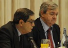 Fernández sugiere un esfuerzo salarial a los trabajadores fijos