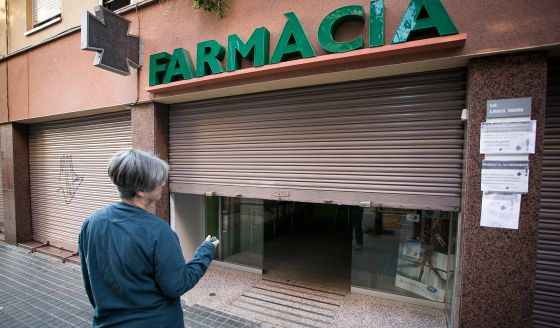[EL MUNDO] Los farmacéuticos en pie de guerra contra la Generalitat catalana, que les adeuda 334 millones de euros 1446206514_134842_1446207527_noticia_normal