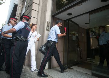 El mayor de los Mossos acata la orden de la Fiscalía y manda a investigar el referéndum