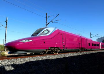 Así es el AVE ‘low cost’ de Renfe, que se vestirá de morado y naranja