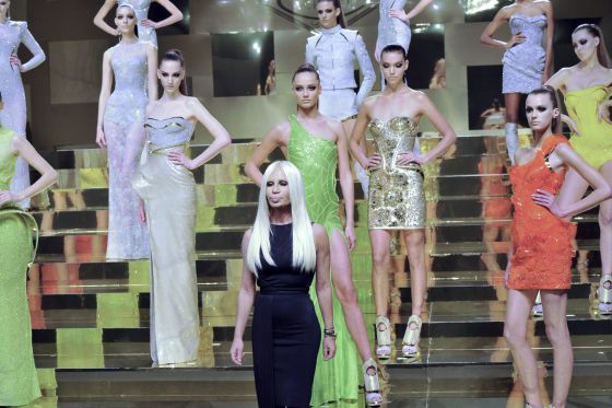 Versace vuelve al calendario de la alta costura