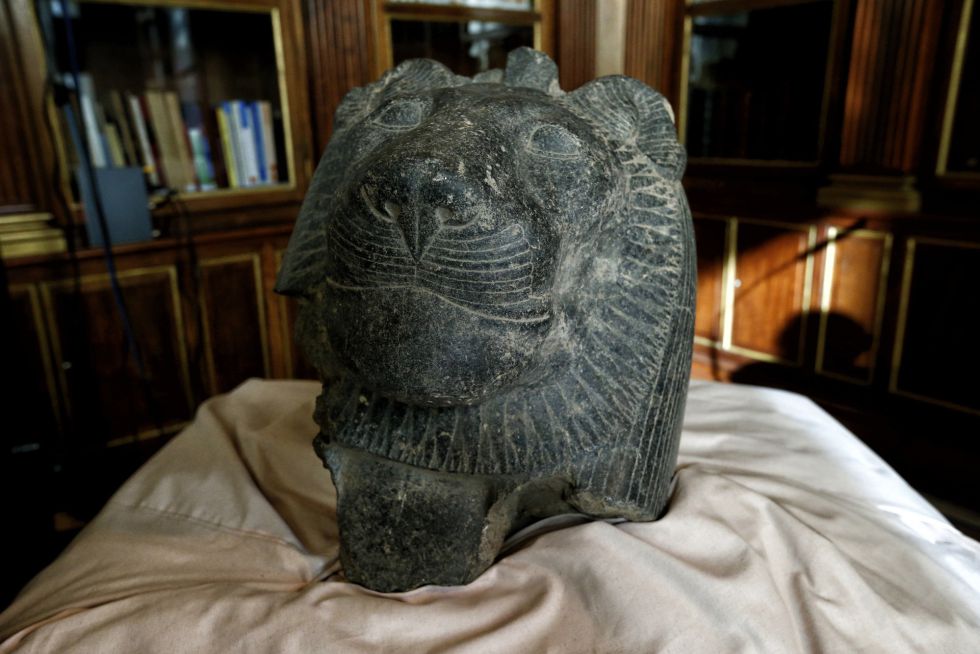 La cabeza de la diosa Sejmet, valorada en 100.000 euros. / CLAUDIO ALVAREZ