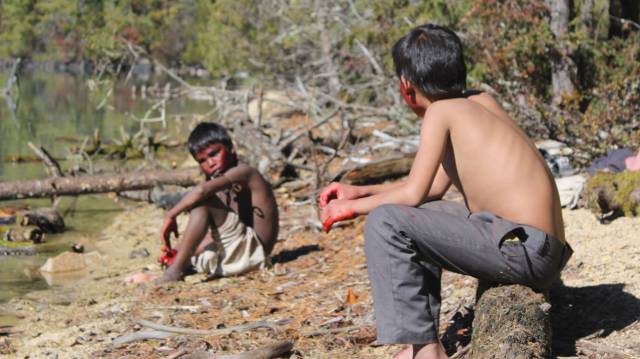 Niños en guerra civil