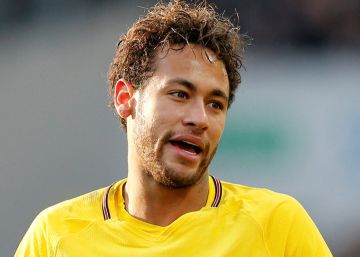 Neymar desafía las reglas del profesionalismo