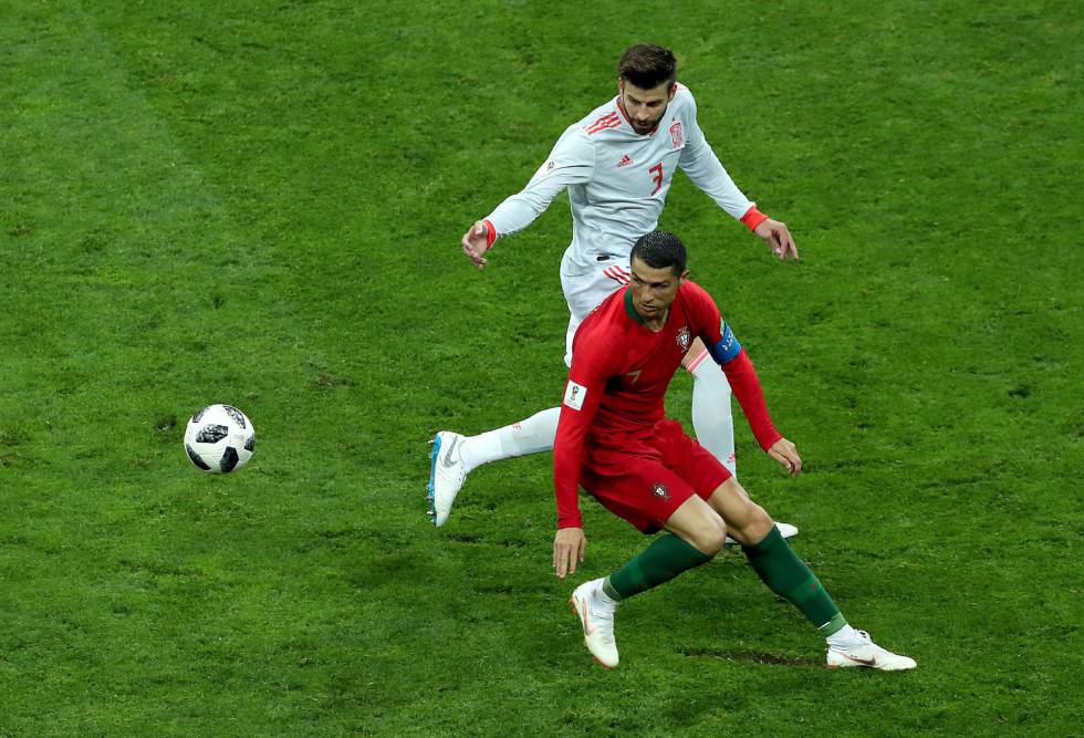 España y Portugal empatan en un partido frenético