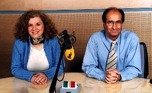 Fernando Argenta junto a Araceli González Campa en RNE - Fotografía: EL PAÍS