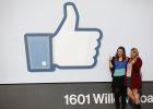 La valoración de Facebook suscita dudas en Wall Street