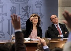 El Gobierno recorta drásticamente los sueldos en las cajas con ayudas