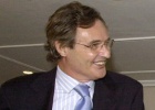 El marido de Cospedal: "Renuncio para no causar perjuicio a mi mujer"
