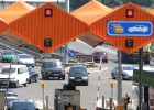 El Gobierno baraja cobrar 'peajes blandos' en las autovías