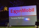 Los Rockefeller venderán sus acciones de Exxon por el cambio climático