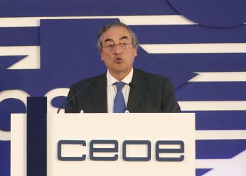 CEOE avisa de que la subida del salario mínimo frenará el alza del resto de sueldos