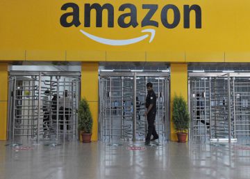 La pirámide de Bezos: así funciona la estructura laboral en Amazon