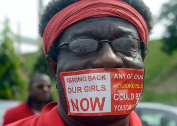 Un vídeo muestra varias supuestas niñas secuestradas de Chibok