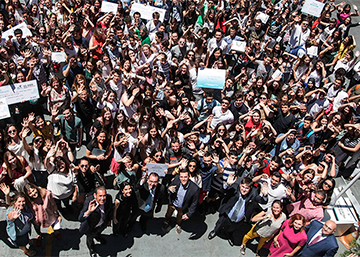 ¿Participaste en El País de los Estudiantes? Búscate en la foto