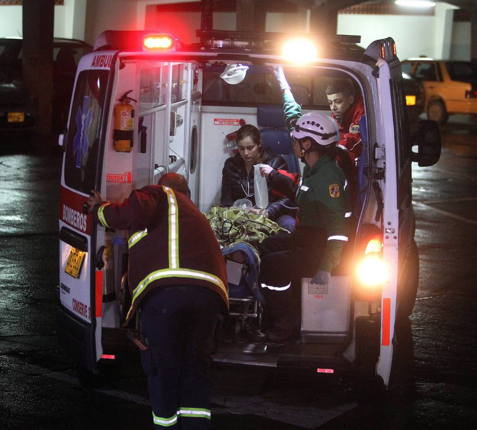 Chegada do jornalista brasileiro Rafael Henze, um dos feridos resgatados depois do acidente aéreo no aeroporto José María Córdoba de Medellín (Córdoba).