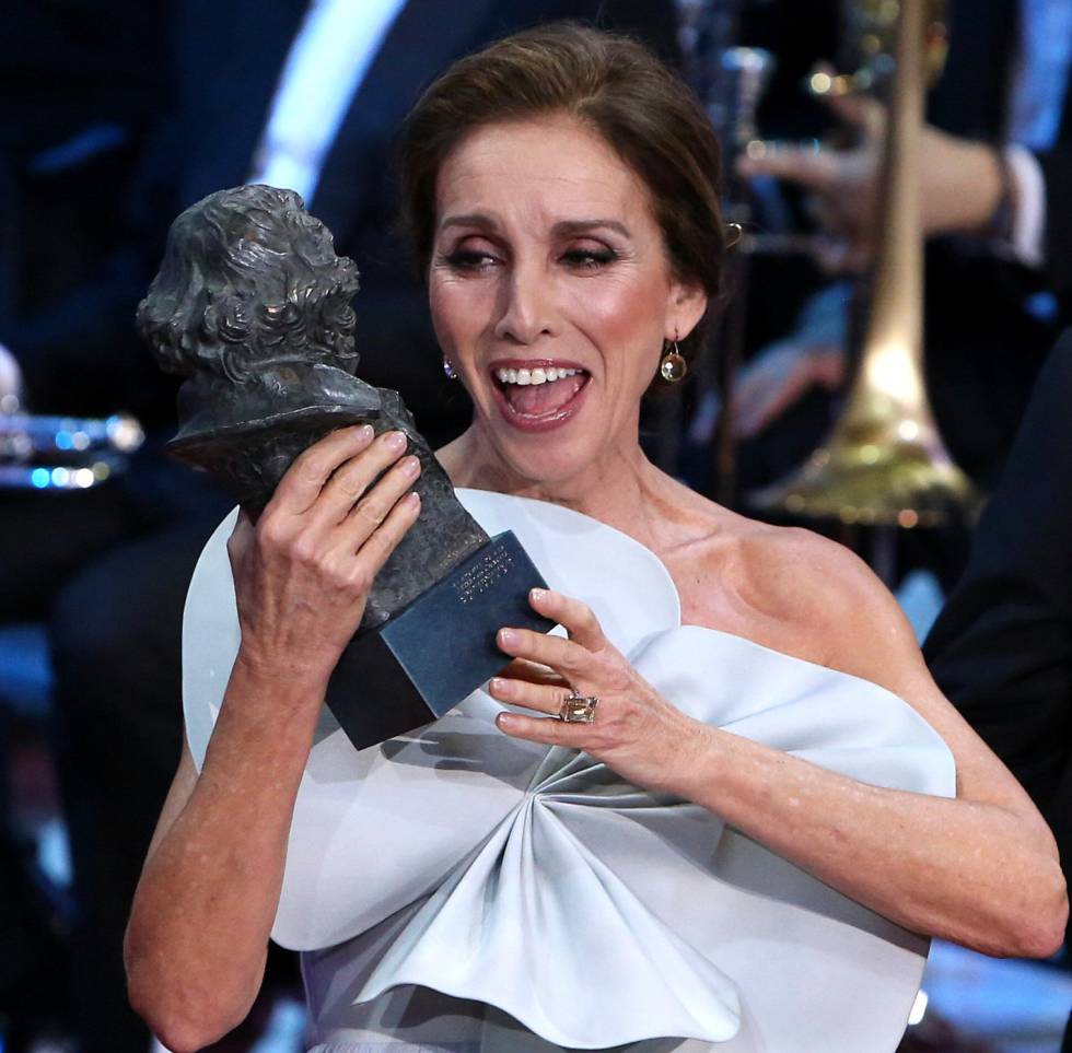La actriz, cantante y directora Ana Belén recibido el Goya de Honor por una trayectoria compuesta por más de 50 títulos como actriz y uno como directora.