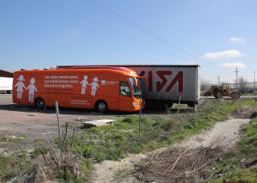 El fiscal pide que se prohíba circular al autobús tránsfobo por un posible delito de odio