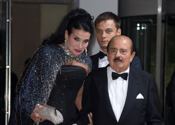 Muere Adnan Khashoggi, el traficante de armas que reinó en la noche marbellí