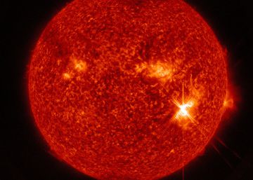 La NASA detecta la mayor llamarada solar de la década