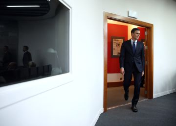 Sánchez nombra a un Gobierno progresista con guiños al centro