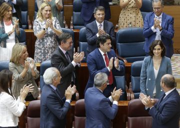 Díaz Ayuso lanza un programa con rebajas fiscales y guiños a Vox