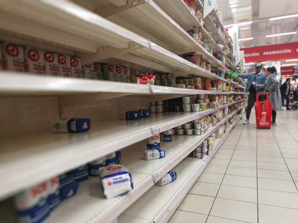 Fotos La masiva afluencia en los supermercados de Madrid en imágenes