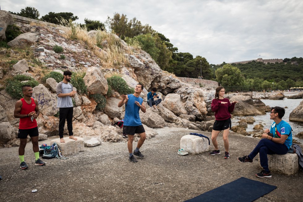 Fotos Refugiados Entrenar Cuerpo Y Mente Para Sobrevivir A Lesbos