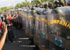 El gobernador de Salvador de Bahía recula y negocia con los policías