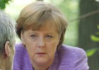 Merkel sugiere a Grecia un referéndum sobre el euro, según Atenas