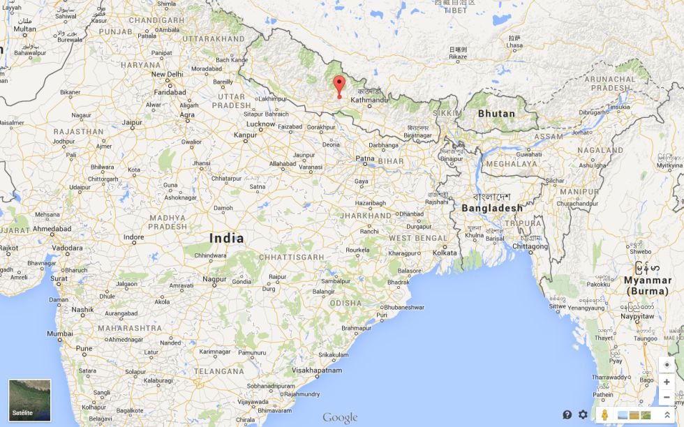 Un terremoto de magnitud 7,9 causa más de 8000 muertos en Nepal 1429950325_883537_1429959031_sumario_grande