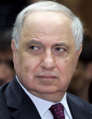 Muere <b>Ahmed Chalabi</b> - 1446548570_676901_1446548769_noticia_normal