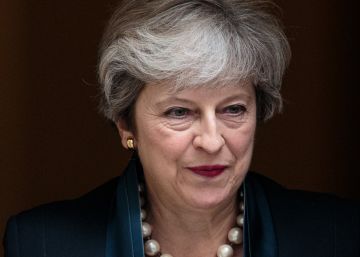 May saca adelante la ley que deroga el acta de adhesión de Reino Unido a la UE