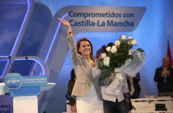 Cospedal: ?Hay que cambiar la cultura del maná por la del trabajo?