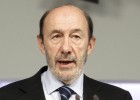 Rubalcaba pide que no se dé a la banca dinero a fondo perdido