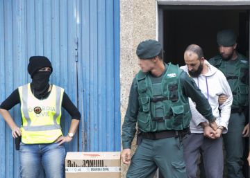 Dos detenidos en Badalona por captación y financiación de yihadistas