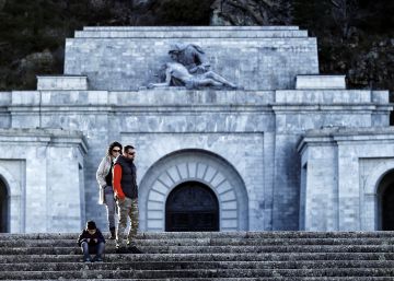 El Congreso aprueba sacar los restos de Franco del Valle de los Caídos