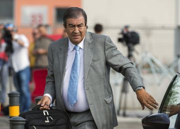 Cruce de insultos en la comparecencia de Cascos ante la comisión sobre la financiación ilegal del PP