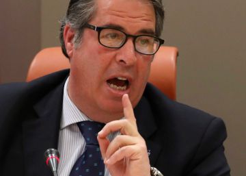 El director de la DGT responde a las críticas: “En Sevilla funcionan las líneas telefónicas e internet”