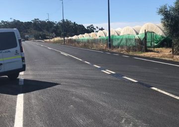 Detenido un hombre por modificar la línea continua de una carretera de Lepe