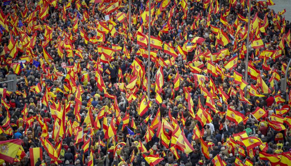 El Gobierno confía en el vértigo del independentismo tras la manifestación para salvar aún los Presupuestos