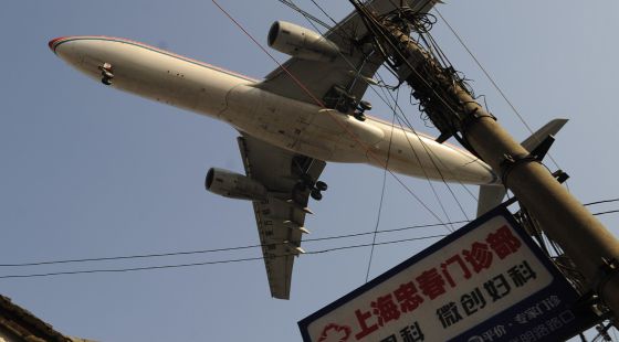China prohíbe a sus aerolíneas que paguen por las emisiones de CO2