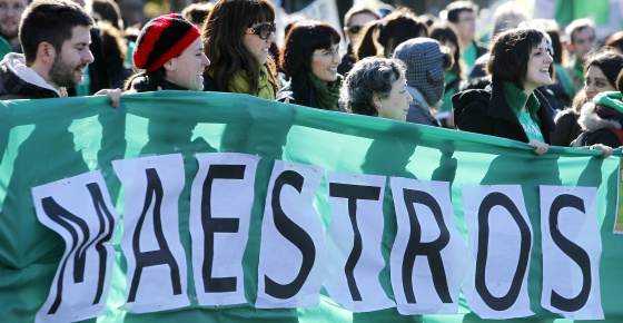 La comunidad educativa se moviliza para frenar los recortes