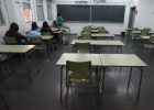 El paro educativo deja cortes de tráfico y aulas casi vacías
