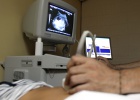 Condenado un doctor a mantener al niño nacido tras un aborto fallido