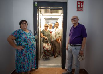 El barrio de Huelva que tardó casi medio siglo en subir la compra en el ascensor