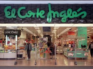 Amazon acecha a El Corte Inglés