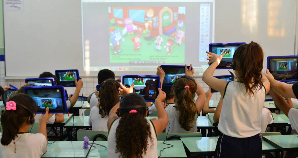 Que Problemas O Autor Identifica Na Educacao No Brasil