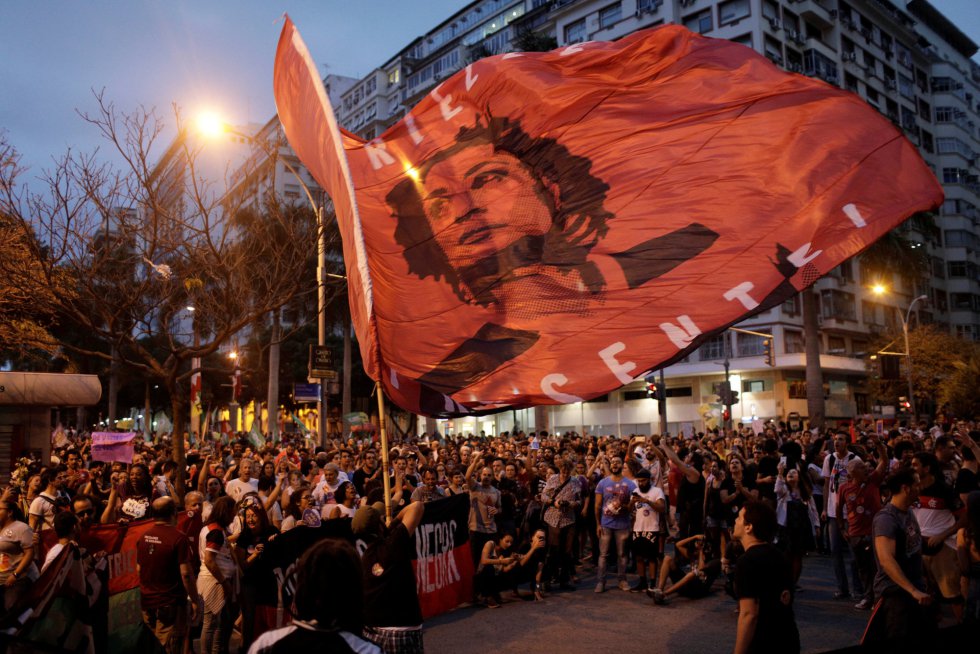 No Rio, os manifestantes lembraram a morte de Mariele Franco, vereadora do PSOL executada em marÃ§o no Rio, um crime ainda sem resoluÃ§Ã£o.